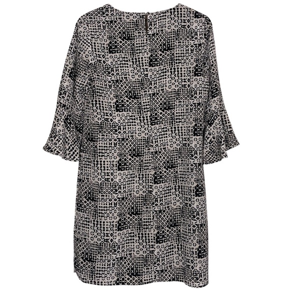 Garnet Hill 100% Silk Geometric Print 3/4 Bell Sleeve Shift Dress Size 6 - Picture 2 of 8
